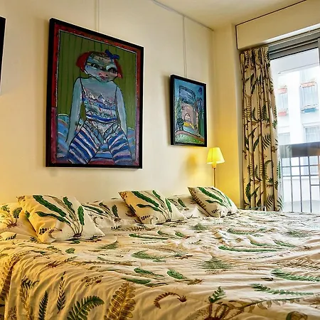 Malar Paris